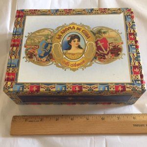 La Aroma De Cuba Mi Amor Belicoso Cigar Box